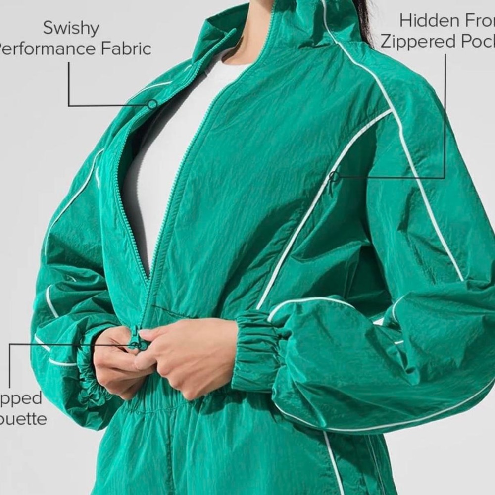 Alo yoga sold out color Green Swishy Performance Fabric jacket
